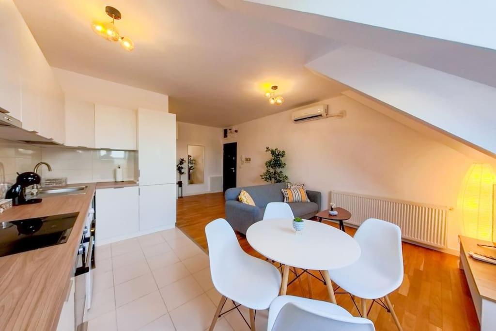 Bucharest Central Dd Apartment מראה חיצוני תמונה